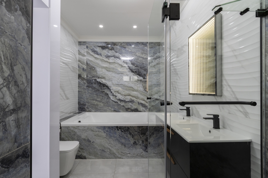 4 Bedroom Property for Sale in Helderrand Western Cape